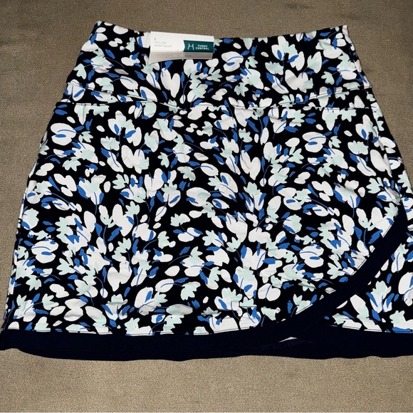 Lady Hagen Golf Skort - Picture 2 of 2